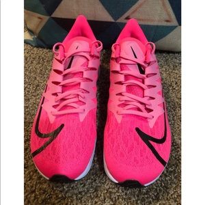 NIKE running shoes 💓💓